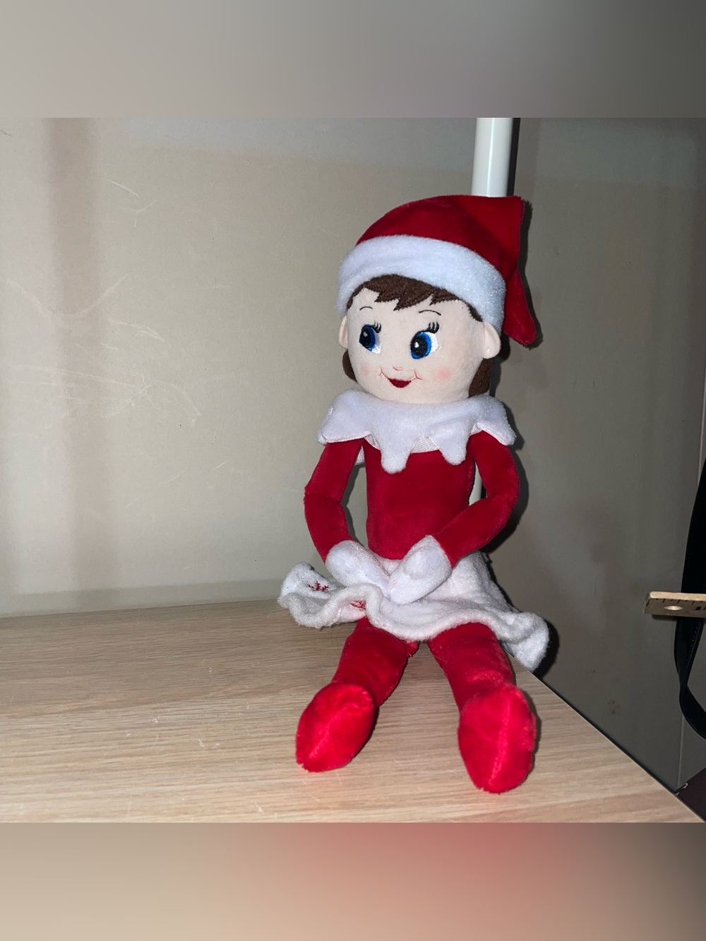2005 Original Elf on a Shelf Christmas Plush Blue Eyes white skirt Girl Toy 14"